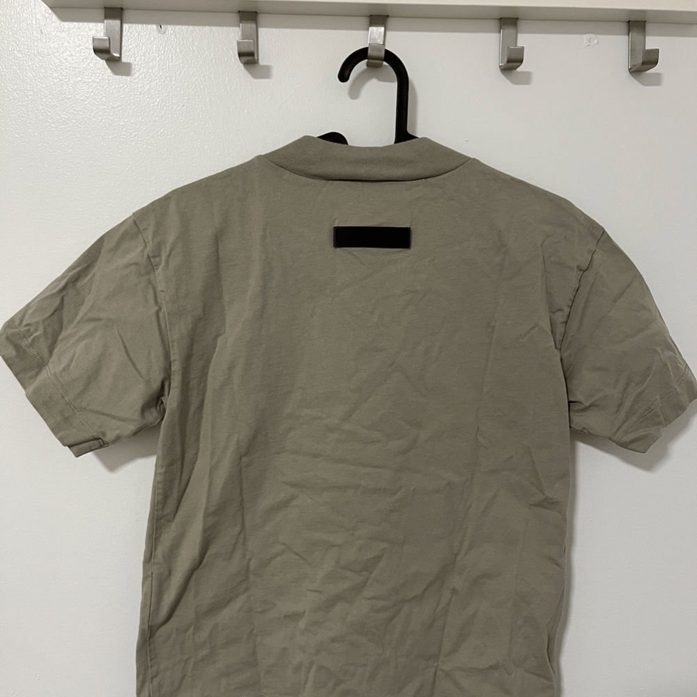 Fear of God ESSENTIALS Crewneck T-Shirt — Size S - Picture 2 of 5
